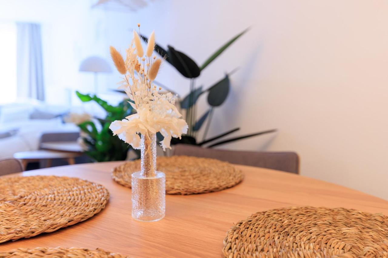 Global Living - Design Apartment I Rathausplatz I Kitchen I 아우크스부르크 외부 사진