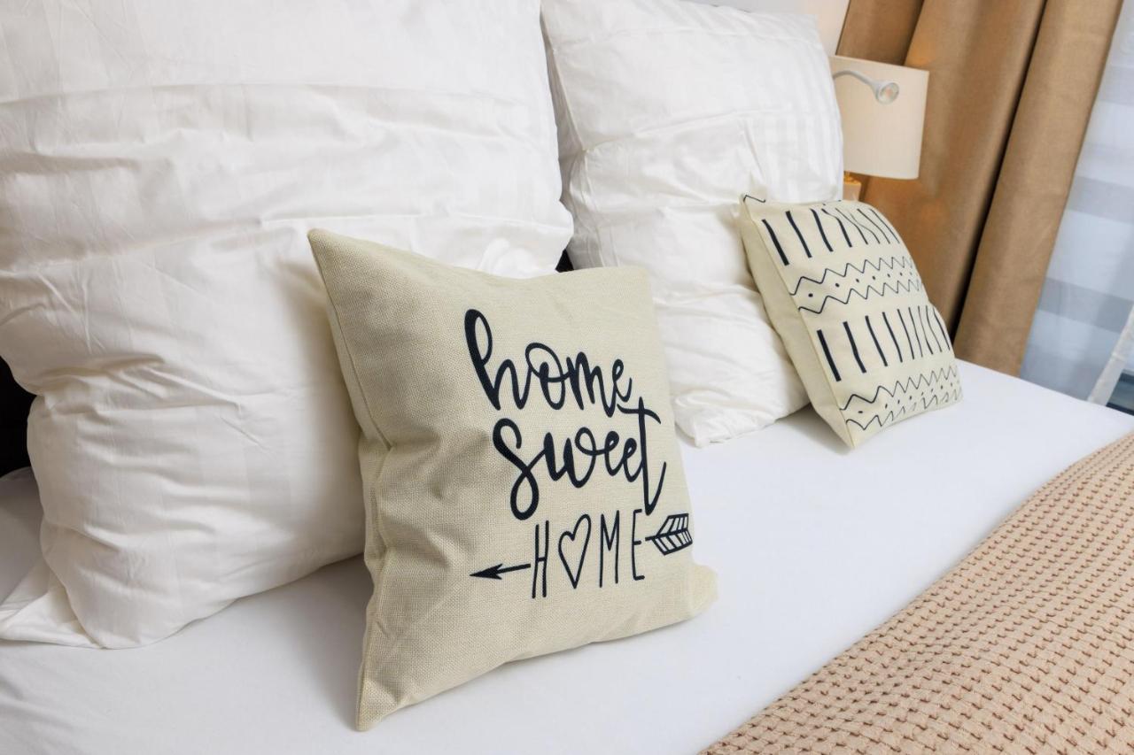 Global Living - Design Apartment I Rathausplatz I Kitchen I 아우크스부르크 외부 사진